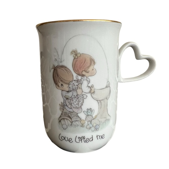 Enesco Other - Enesco Precious Moments Love Lifted Me Coffee Tea Mug Heart Shaped Handle